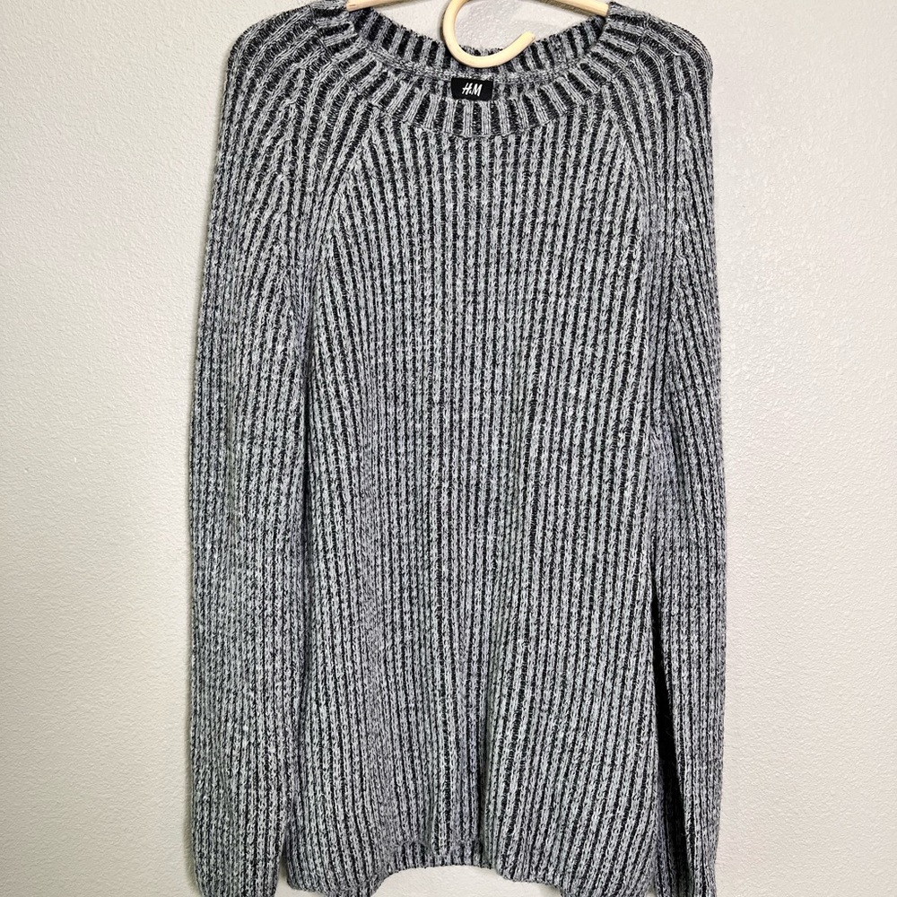 H&M Gray Ribbed Crew Neck Sweater - Picture 6 of 11